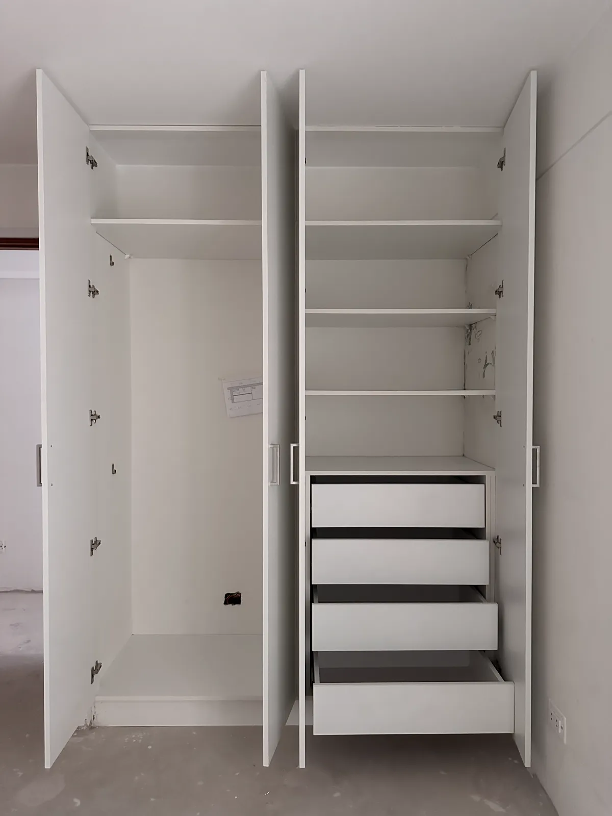 Clóset de melamine del proyecto Cordova